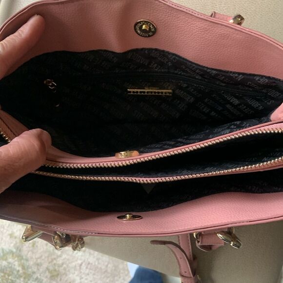 Steve Madden Pink Handbag with Gold Chain Cross Body EUC Barbie Barbiecore - Picture 3 of 6